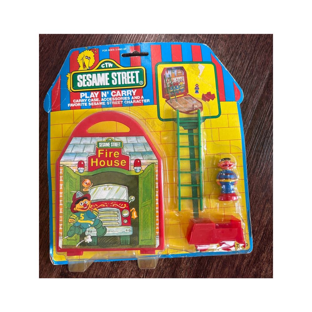 Vintage Sesame Street Ernie's Firehouse Play N' Carry 1985 Tara Toy Sealed MIB